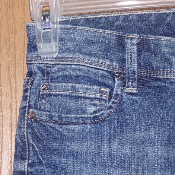 White House Black Market Blanc Bootcut Low Rise Jeans - Picture 4 of 6